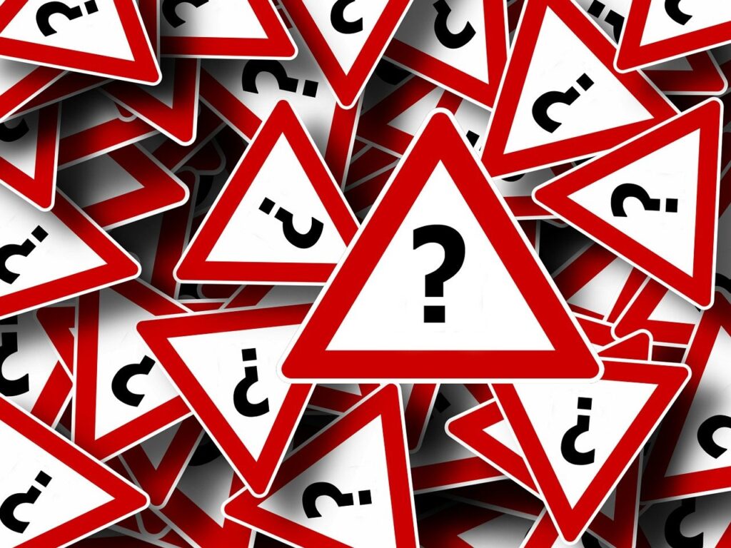 Les questions en arabe : mots interrogatifs et structures